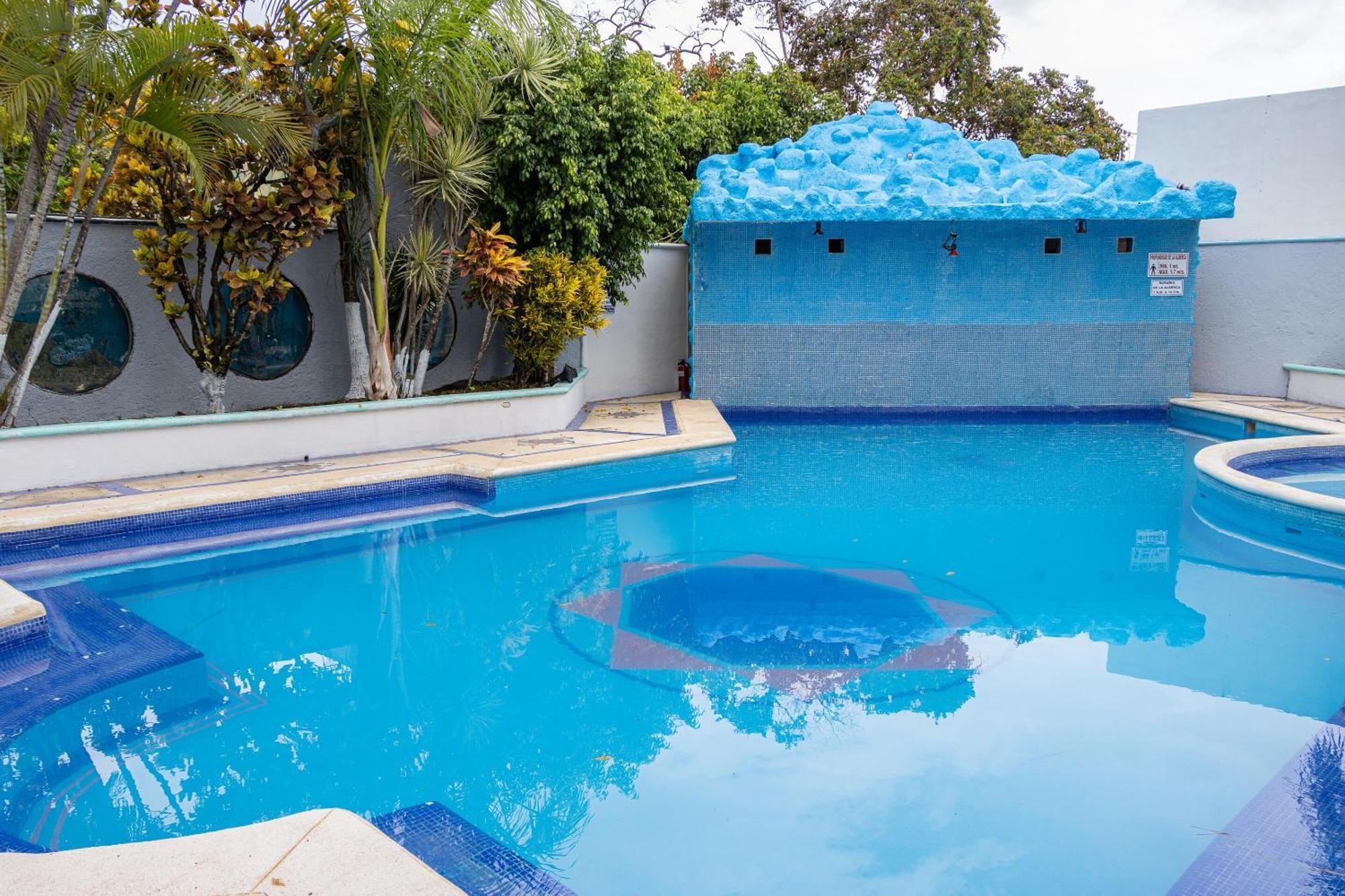 Oyo Hotel Marias,Aeropuerto Internacional De Chetumal Exteriör bild