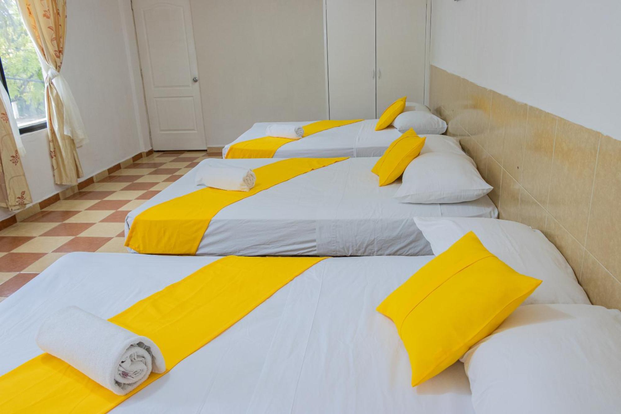 Oyo Hotel Marias,Aeropuerto Internacional De Chetumal Exteriör bild